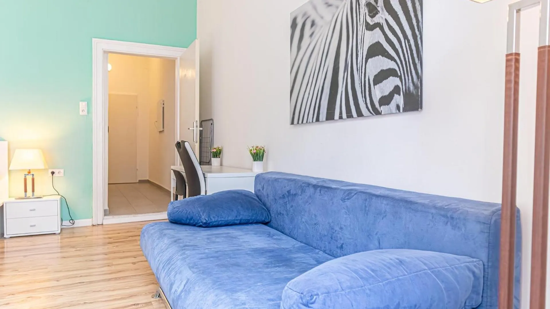 Affordable 1Br Apt Central Located In Vienna 0*,